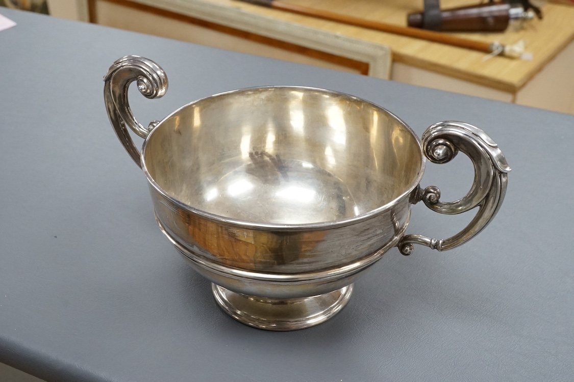 An Edwardian silver two handled pedestal bowl, by Hawksworth, Eyre & Co, London, 1902, diameter excluding the handles, 15.2cm, 16.2oz. Condition - fair to good
